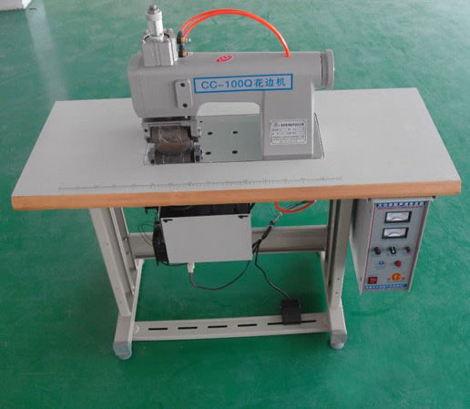  CC－100Q Air Ultrasonic lace machine 