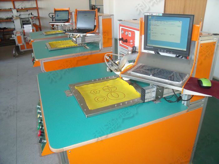 HD-TZ200202 Automatic Two Colors Hot Fix Machine