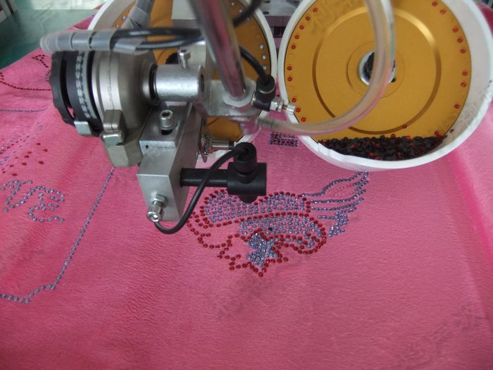 HD-TZ200809 Ultrasonic Single Disc Hot Fix Machine